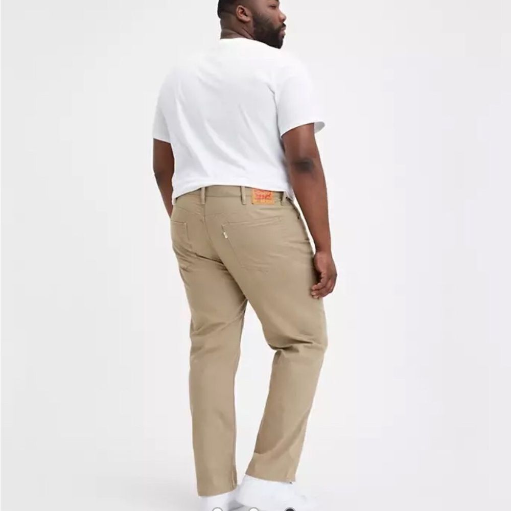 MENS BIG & TALL KHAKI LEVIS! SZ 50/28 length